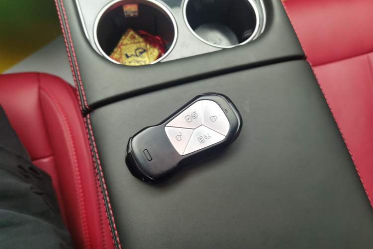 Used XPeng P7 2024 P7i 550 Pro Interior 1