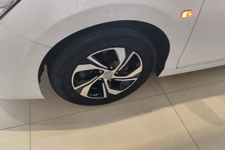 Used Honda Accord 2016 2.0L Comfort Edition Left Front Wheel Hub