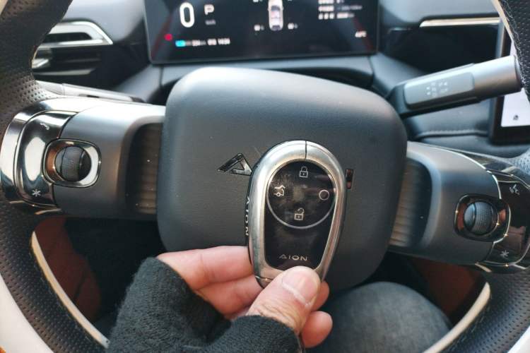 Used AION V 2024 Aion Tyrannosaurus 650 Smart Luxury Edition