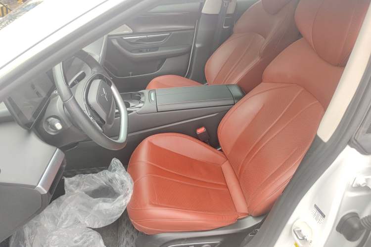 Used XPeng P7 2020 670N Left Front Seat