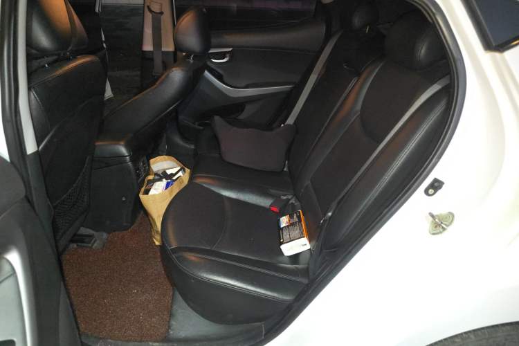 Used Hyundai Elantra (5th Generation / Langdong) 2015 1.6L Automatic Luxury Model
