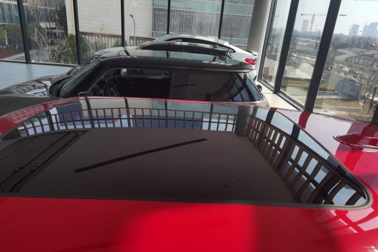 Used MINI Electric MINI COOPER 2024 452km COOPER SE Racing Driver
