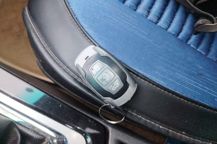 Used BYD Surui 2014 1.5TI Manual Luxury Model
