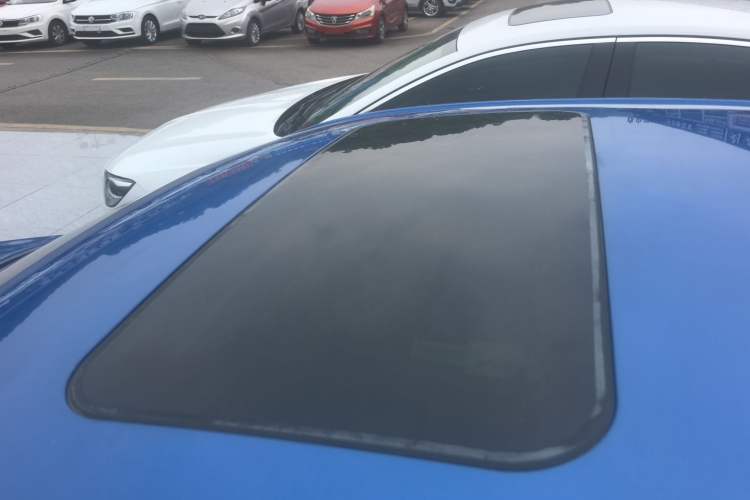 Used Roewe i5 2020 1.5L Automatic 4G Connect Luxury Flagship Edition