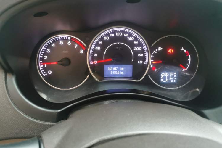 Used Renault Koleos 2012 2.5L Two-Wheel Drive Comfort Edition with Navigation
