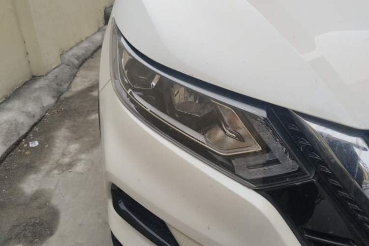 Used Nissan Qashqai 2022 2.0L CVT XV Smart Enjoyment Version Right Front Headlight