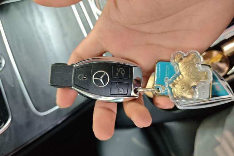 Used Mercedes-Benz C-Class 2018 C 180 L Fashion Edition Sport Version Vehicle Key