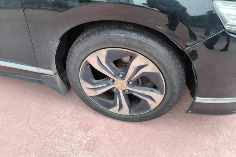 Used Honda Spirior 2015 2.4L Prestige Edition
