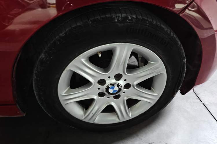Used BMW 1 Series 2012 116i Leading Model Right Front Wheel Hub