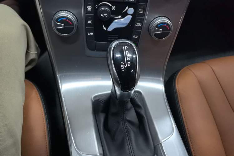 Used Volvo S60 2019 S60L T5 Smart Range Edition