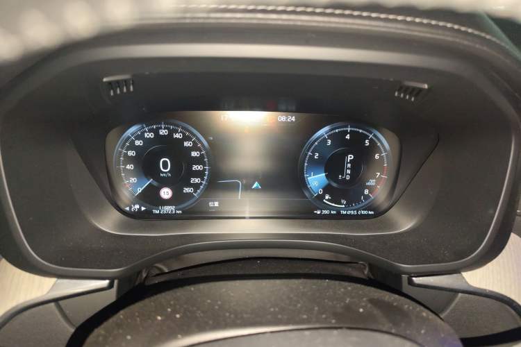 Used Volvo XC60 2020 T5 4x4 Smart Luxury Edition