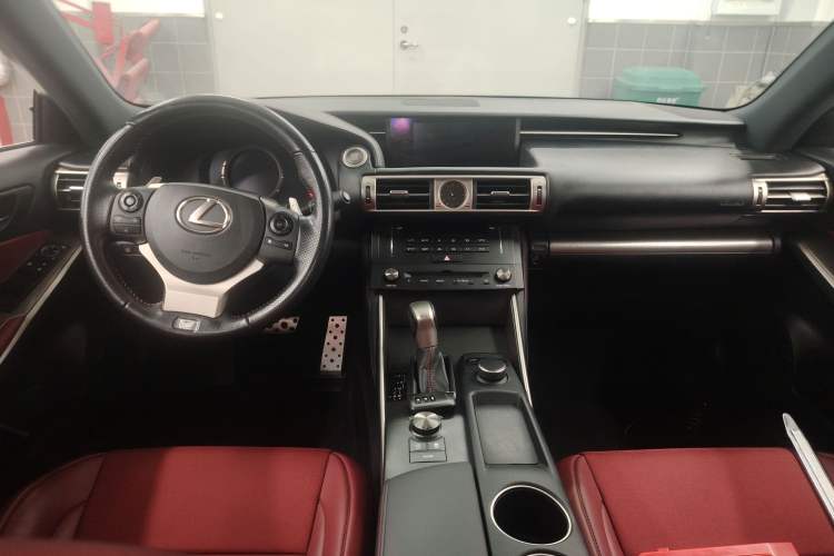 Used Lexus IS 2015 200t F SPORT
