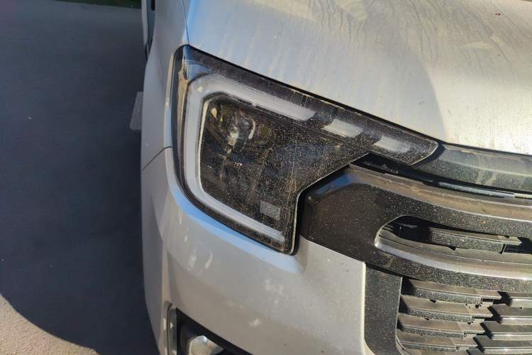 Used Ford Transit T8 2024 T8 2.3T Diesel Manual Short Wheelbase Mid-Roof 6-Seater Multi-Function Version 3/3