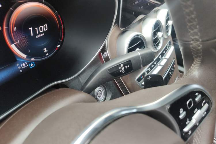 Used Mercedes-Benz GLC 2020 Facelift GLC 300 L 4MATIC Dynamic Edition Gear Lever