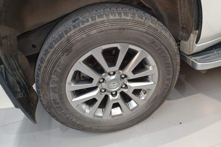 Used Toyota Prado 2019 3.5L Automatic TX-L Deluxe Edition with Rear-Mounted Spare Tire
