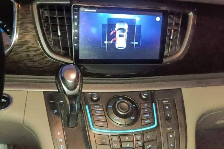 Used Buick GL8 2011 2.4L LT Luxury Business Executive Edition