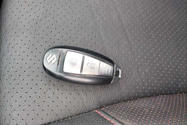 Used Suzuki S-Cross 2014 1.6L CVT Two-Wheel Drive Elite Version Vehicle Key