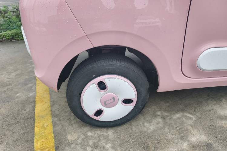 Used Bestune Pony 2025 222km Range Agile Horse Right Rear Wheel Hub