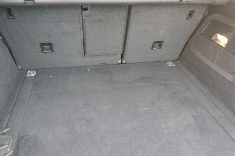 Used Volkswagen Touareg 2011 3.0 TSI High-End Version