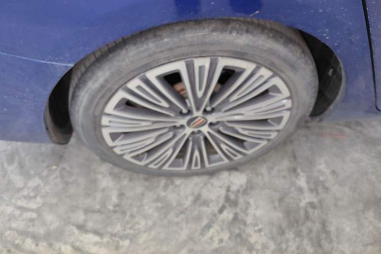 Used Hongqi H5 2022 Classic Model 1.8T Automatic Smart Connect Flagship Edition