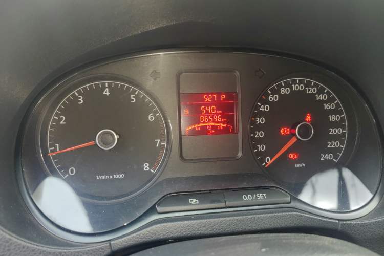 Used Volkswagen Polo 2011 1.6L Automatic ZhiShang Version
