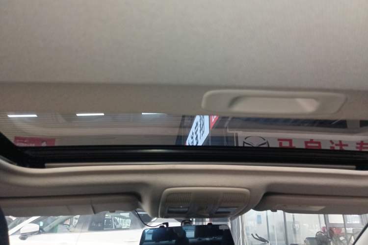 Used Mazda Mazda 3 Axela 2017 Sedan 1.5L Automatic Luxury Model Emission Standard China V
