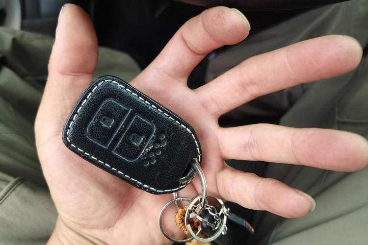 Used Honda Jade 2017 1.8L automatic Comfort version 5 seats Vehicle Key