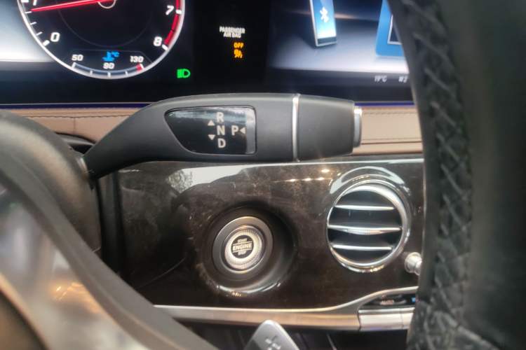 Used Mercedes-Benz S-Class 2018 S 450 L 4MATIC Excellence Special Edition Gear Lever