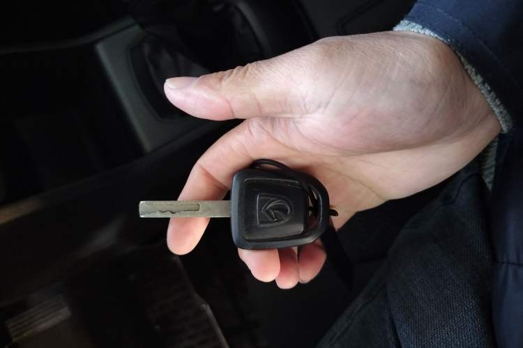 Used Baojun 310 2016 1.2L manual Comfort trim level