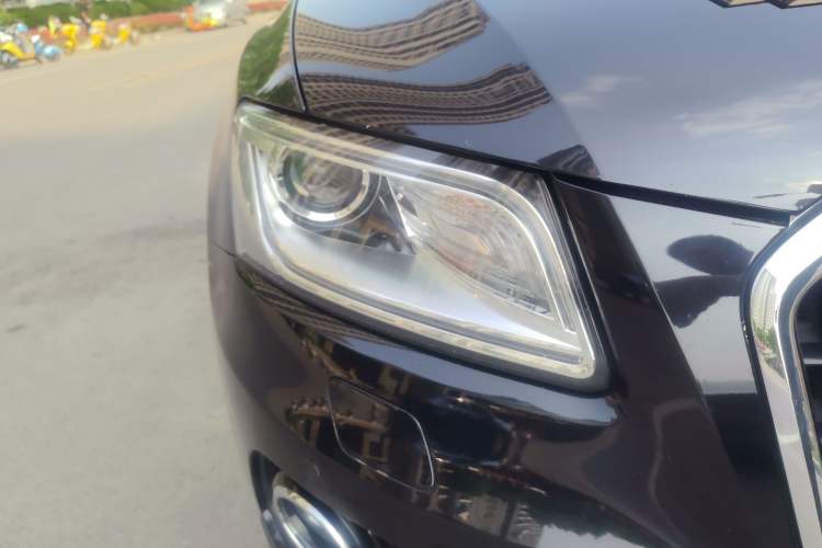 Used Audi Q5 2016 40 TFSI Comfort Model Right Front Headlight