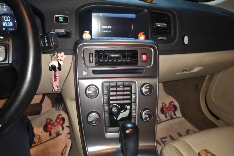 Used Volvo S60 2012 T5 Zhiya Edition Audio And AC Panel