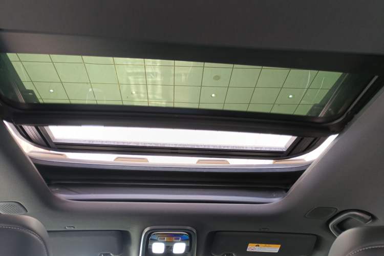 Used Deepal G318 2024 Two-Wheel Drive Air Suspension Version Headliner