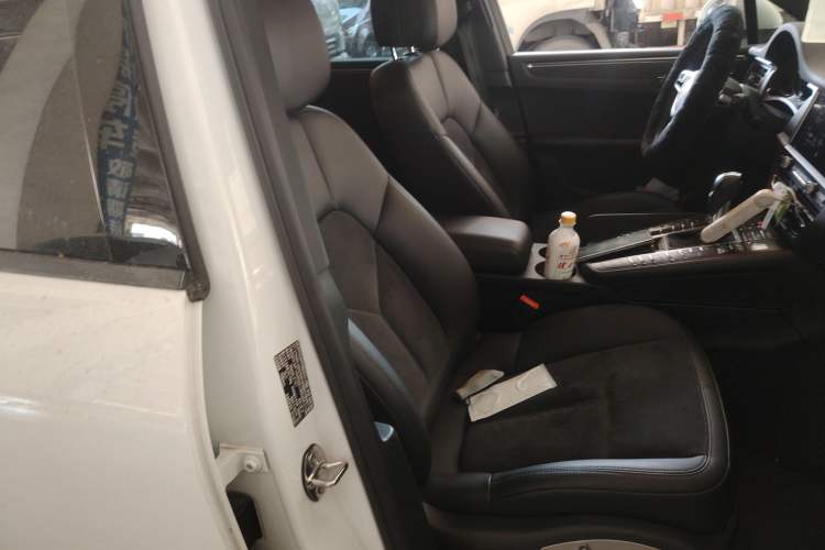 Used Porsche Macan 2020 Macan 2.0T