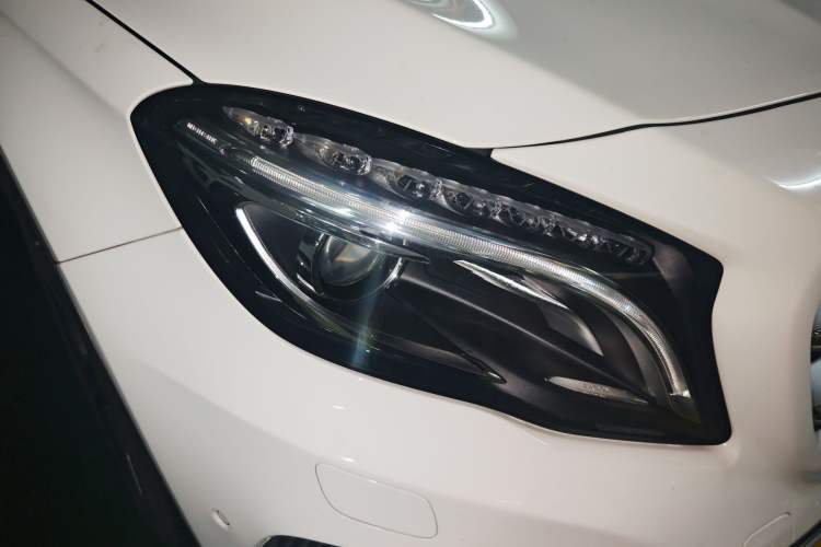 Used Mercedes-Benz GLA 2015 GLA 220 4MATIC Fashion Model