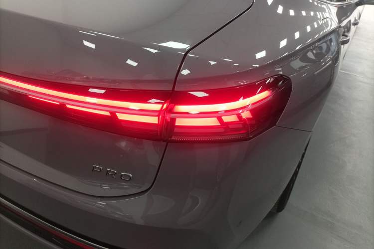 Used Volkswagen Passat 2025 Pro 380TSI Dragon Supreme Edition