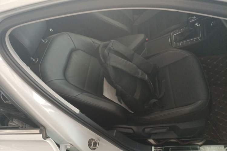 Used Volkswagen Sagitar 2020 280TSI DSG Comfort Version China VI Standard Right Front Seat