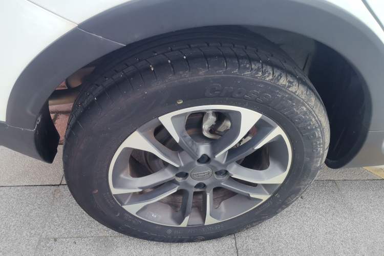 Used Geely Auto Vision X3 2019 Upgraded Model 1.5L CVT Prestige Version
