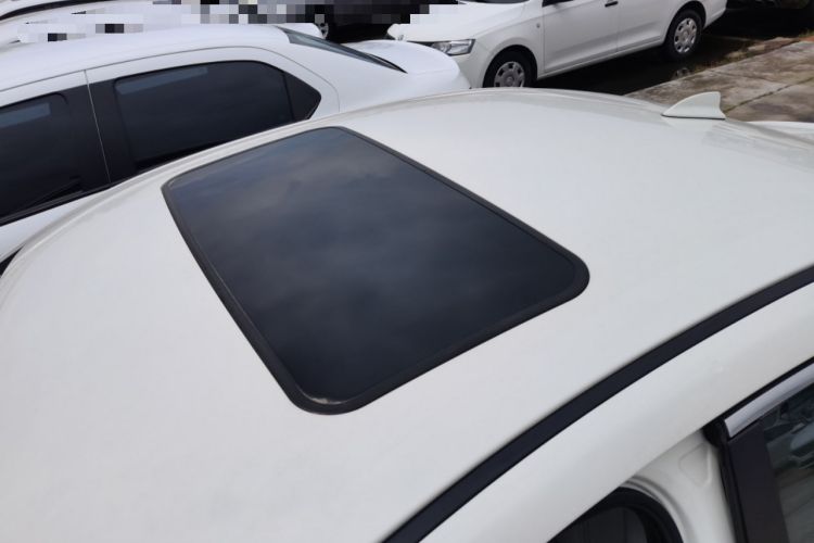 Used BAIC Senova D50 2016 1.5L Manual Elite Edition Roof