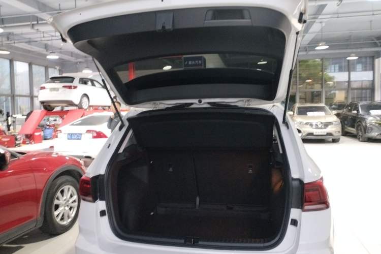 Used Volkswagen Tharu 2019 280TSI Two-Wheel Drive Luxury Edition China V Standard Trunk