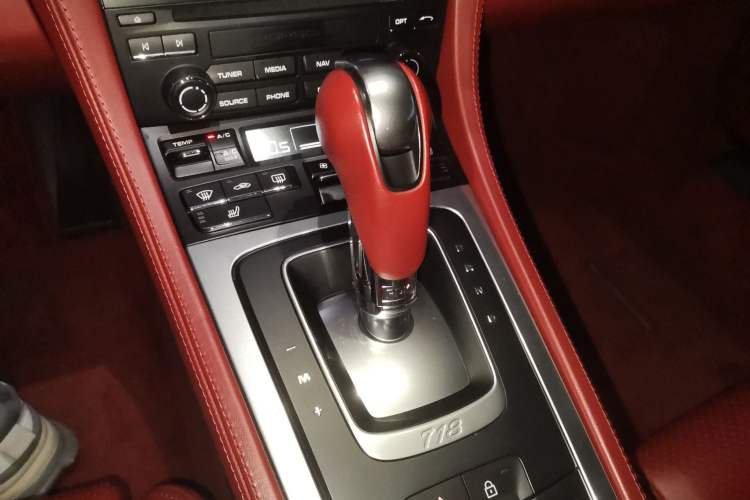 Used Porsche 718 2020 Boxster 2.0T Gear Lever