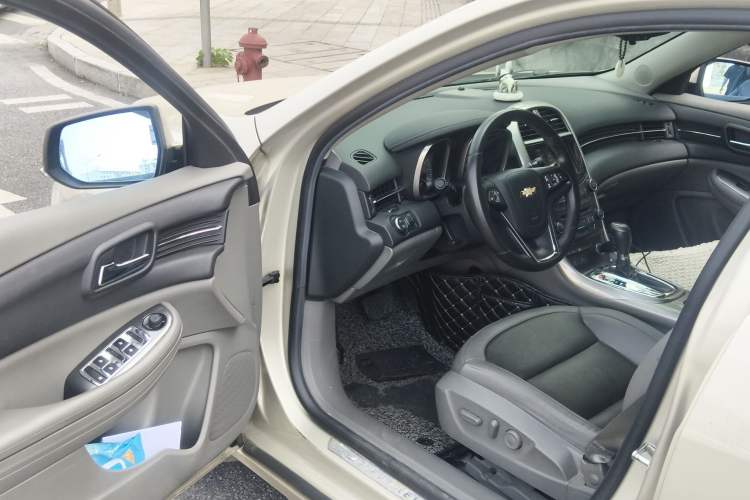 Used Chevrolet Malibu 2014 2.0L Automatic Luxury Edition