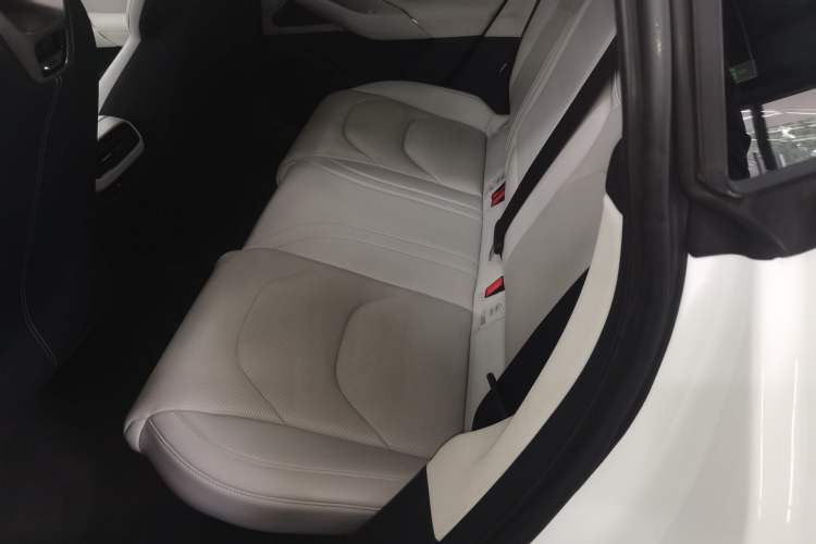 Used Xiaomi Auto SU7 2024 Rear-Drive Long-Range Intelligent Driving Version