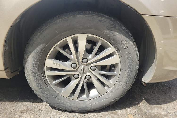 Used Geely Auto Emgrand 2018 1.5L Manual Luxury Model Right Front Wheel Hub