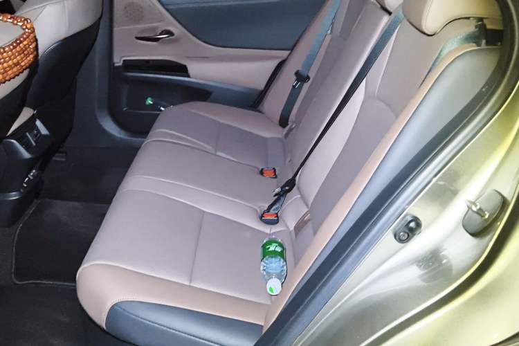 Used Lexus ES 2021 300h Excellence Edition