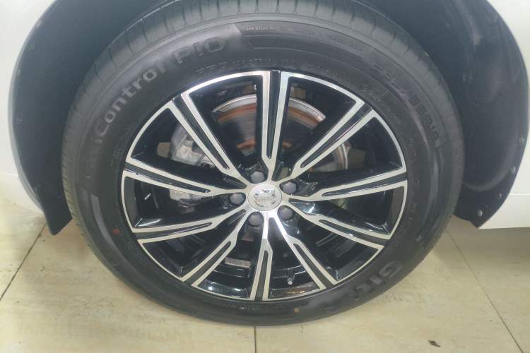 Used Volvo XC60 2019 T5 4x4 Zhiya Luxury Edition China V Standard
