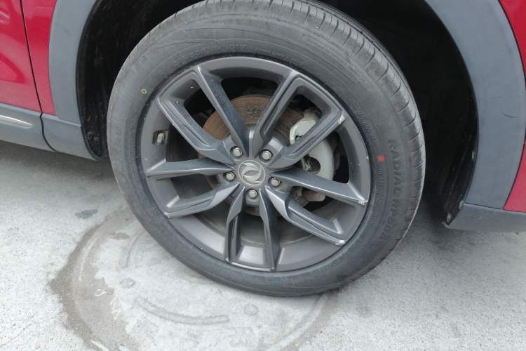 Used Dongfeng Fengon ix5 2019 220T CVT ZhiShang Trim China V Standard
