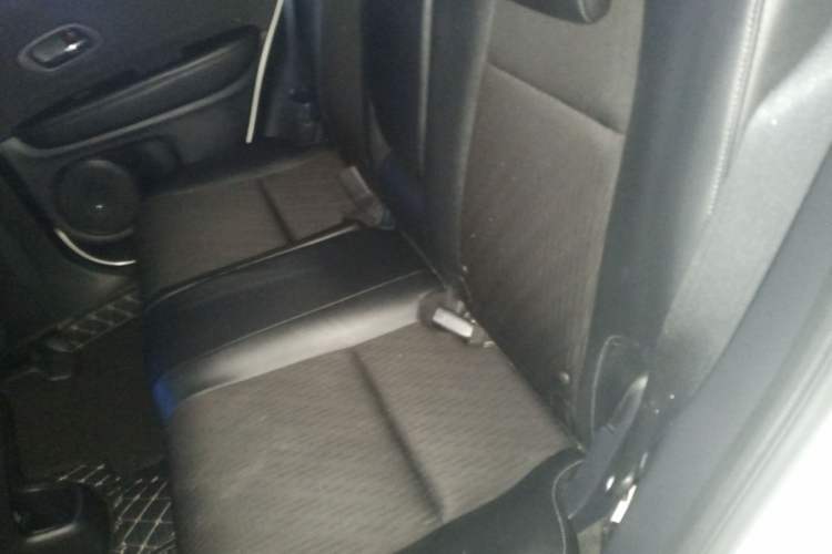 Used Honda Vezel 2020 1.5L CVT Pioneer Edition
