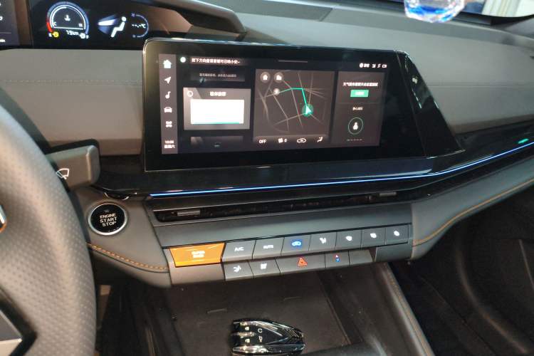 Used Changan UNI-V 2025 1.5T 500Bar High-Energy Version