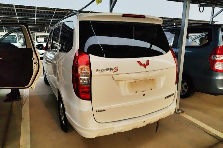 Used Wuling Hongguang 2014 1.5L S Standard Version
