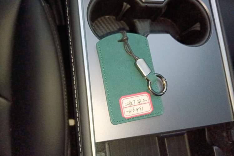 Used Tesla Model Y 2022 Rear-Wheel-Drive Version
